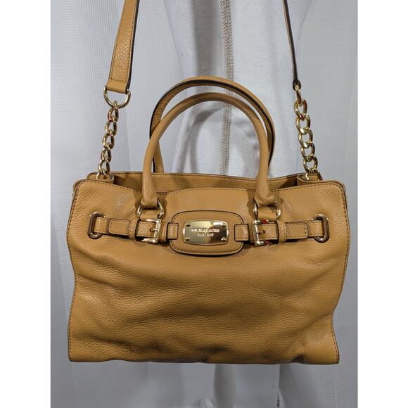 NWOT! MICHAEL KORS! ALMOND TAN/BROWN GENUINE LEATHER LARGE SHOULDER BAG, PURSE! - Picture 3 of 12